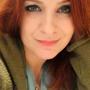 Meet your Posher, Ayka